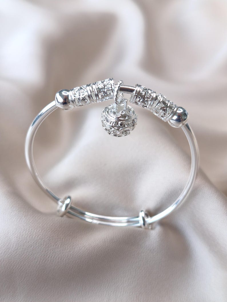 Pulsera Arvia · Elegancia y sencillez que brillan contigo.